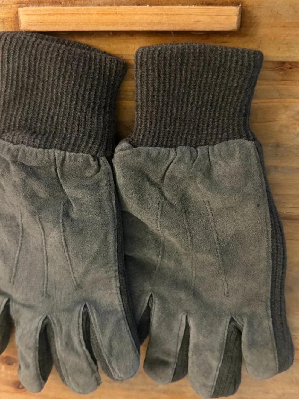 Thinsulate Olive Green Gloves W OS